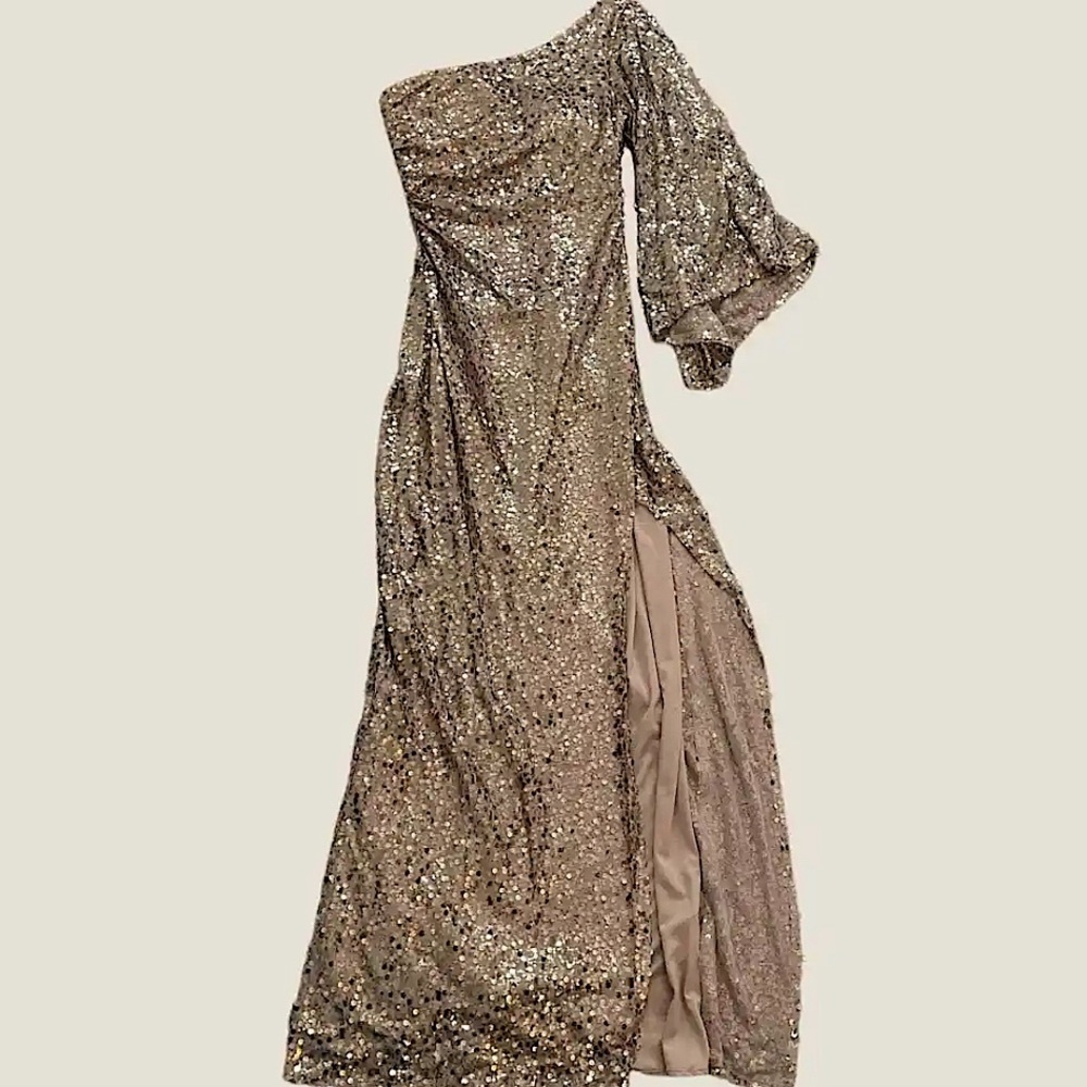 Night Way Gold Sequined One Shoulder Maxi Slit Gown. Size 4